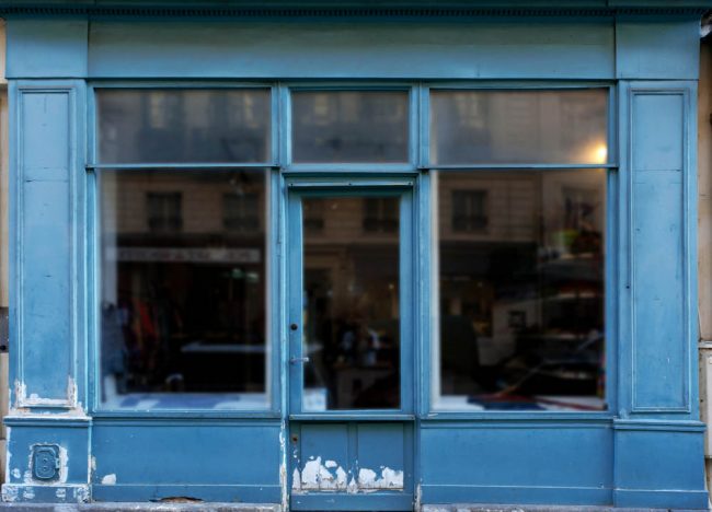 What Glazing Contractors Do, and When Do You Need One? | Vern's Glass