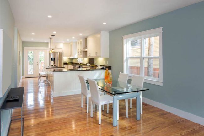 Furnishing Your Home with Glass | Victorville Vern's Glass Repair