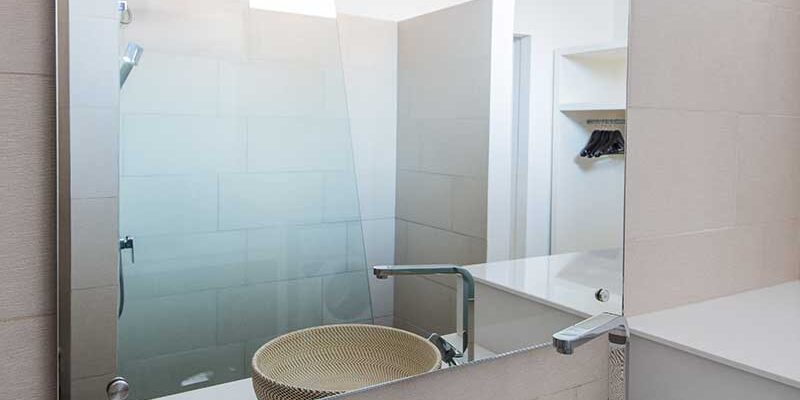 How to Choose the Perfect Custom Mirror for Any Space